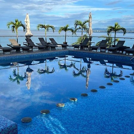 The Paramar Beachfront Boutique Hotel With Breakfast Included - Downtown Malecon Пуэрто-Вальярта Экстерьер фото